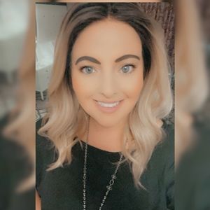 Meet your Posher, Monica